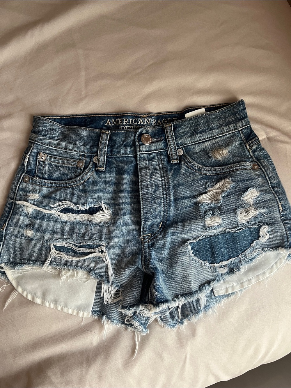American Eagle Outfitters Distressed Light Blue Denim - Vintage Hi-Rise Festival